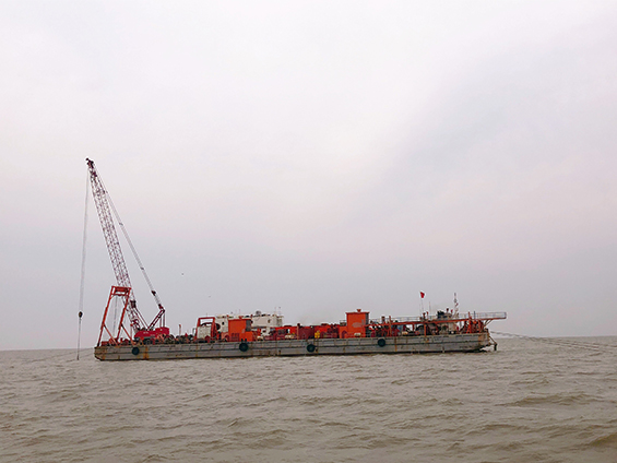 我司（sī）總經理視察及慰問月東（dōng）油田海底電纜裸露治理項目施工現場