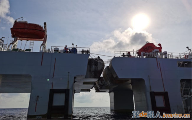 我國首例多模塊浮式平台連接器海上拆裝試驗成（chéng）功