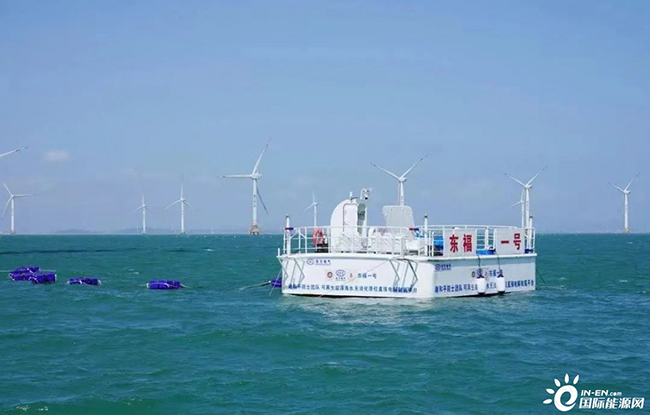 我國首台（tái）10兆瓦海上風機護航全球首次海上風電無淡化海水直接電解製氫海試成功（gōng）