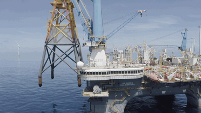 全球首台“導（dǎo）管架風機 網箱”風漁融合一體化裝備順利完成海上安裝