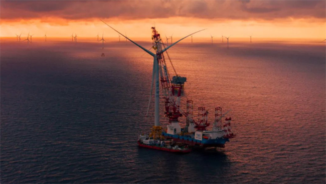 百萬千瓦級海上（shàng）風電項（xiàng）目，首台14MW風機吊裝！