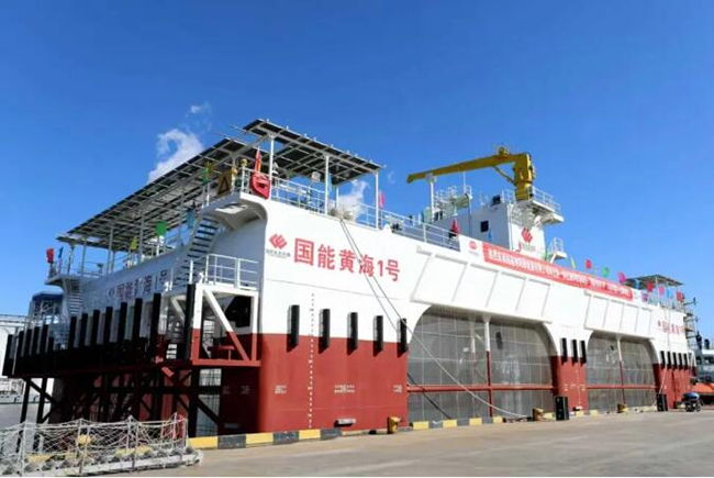 全國首座半潛（qián）式風光漁一體化海洋牧場項目竣工