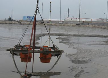 趙東油田海底（dǐ）管線安裝項目（2010年--中（zhōng）石油）