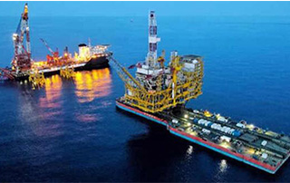 我國自主設計建造（zào）最大海上原油生（shēng）產平台安裝完成