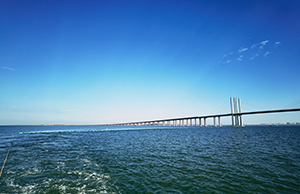 青島膠州灣海底管道（dào）浮拖安裝工程順利完工