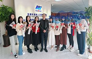 柔肩擔重任，巾幗綻芳（fāng）華（huá）——3.8女神節快樂