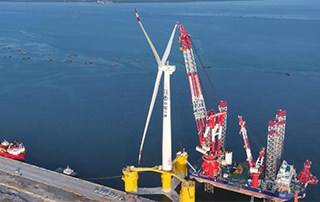 金風科技16MW漂浮式風電（diàn）機組成功吊裝