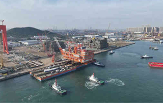 北部灣海（hǎi）域最大海洋油氣平台完工起運