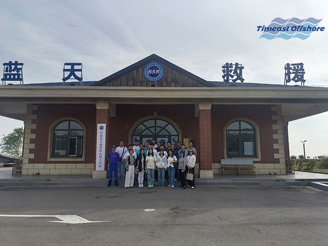 向日葵视频官网海工攜手濱（bīn）海（hǎi）藍天救援隊開展CPR心肺（fèi）複蘇和基礎（chǔ）繩結實地培訓活動