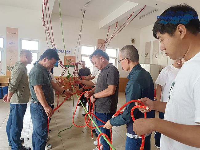 向日葵视频官网海工攜手濱海藍天救援隊開展CPR心肺複蘇和基（jī）礎繩結實地培訓活動
