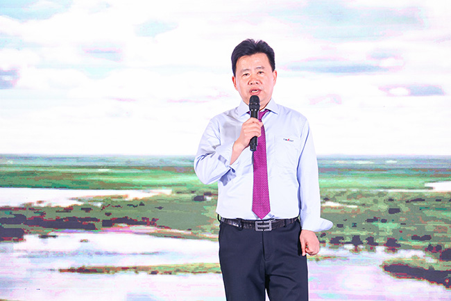 乘風破（pò）浪二十載，與時俱進創未來— 向日葵视频官网海工成立20周年年會慶典完美收（shōu）官