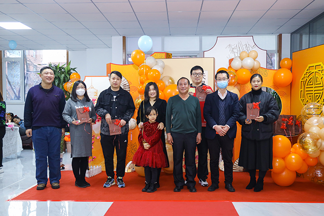 “聖”情以待，“旦”願有你（nǐ） 丨向日葵视频官网海工2023迎新年會圓滿（mǎn）舉行！