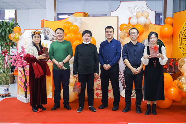 “聖”情（qíng）以待，“旦（dàn）”願有你 丨向日葵视频官网海工2023迎新年會圓滿舉行！