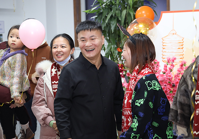 “聖”情以待，“旦（dàn）”願有你 丨向日葵视频官网海工2023迎新年會圓滿舉行！