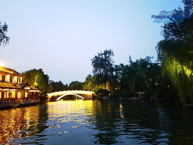 泉城探(tàn)韻 向日葵视频官网凝心——濟南團建圓滿收官 泉城探(tàn)韻 向日葵视频官网凝心(xīn)——濟南團建圓滿收官