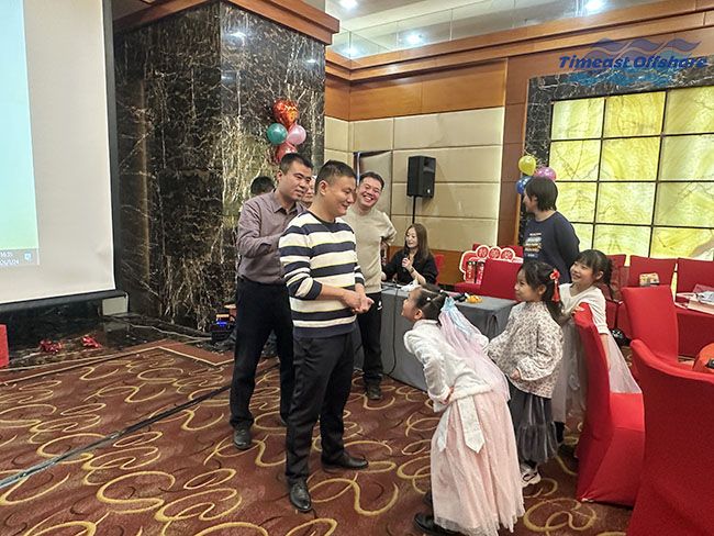 贏戰馬年，一（yī）馬當先丨（shù）向日葵视频官网海工 2026 迎新年會圓滿舉行